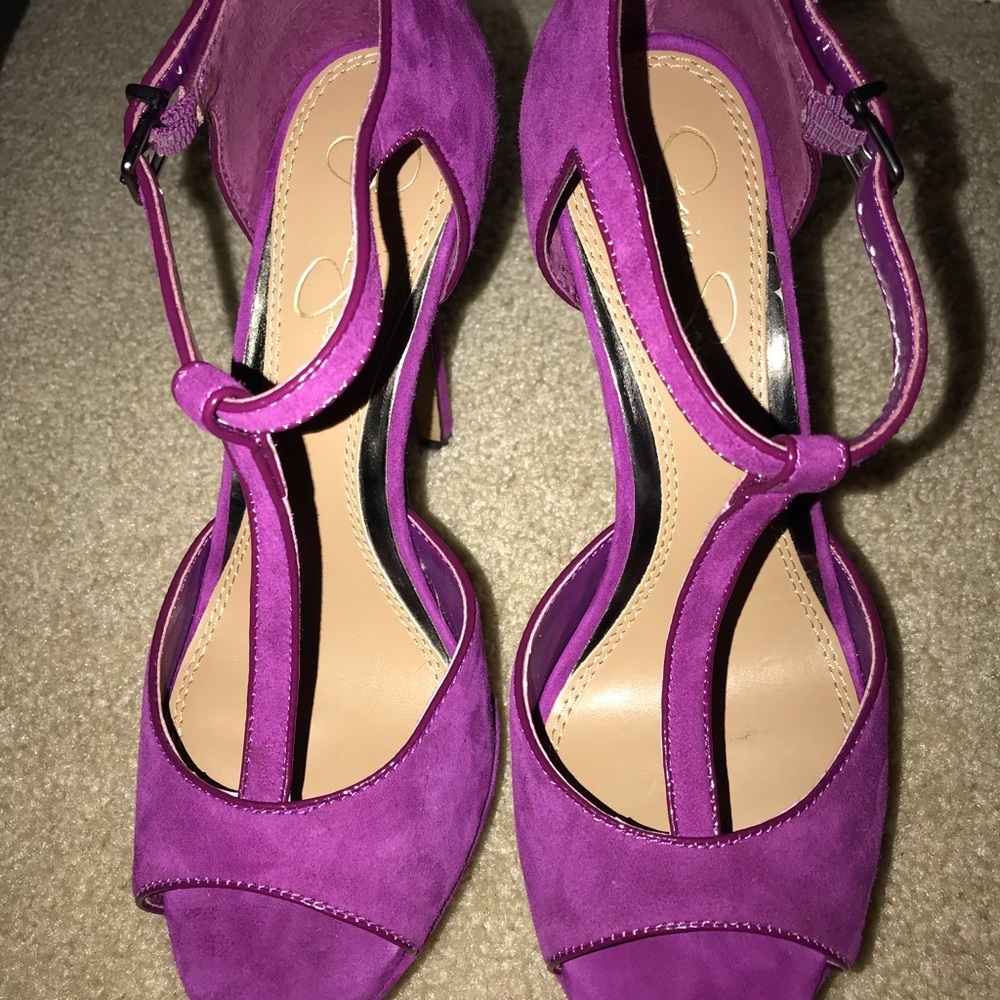 Jessica Simpson 8  "T"-strap suede sandals purple
